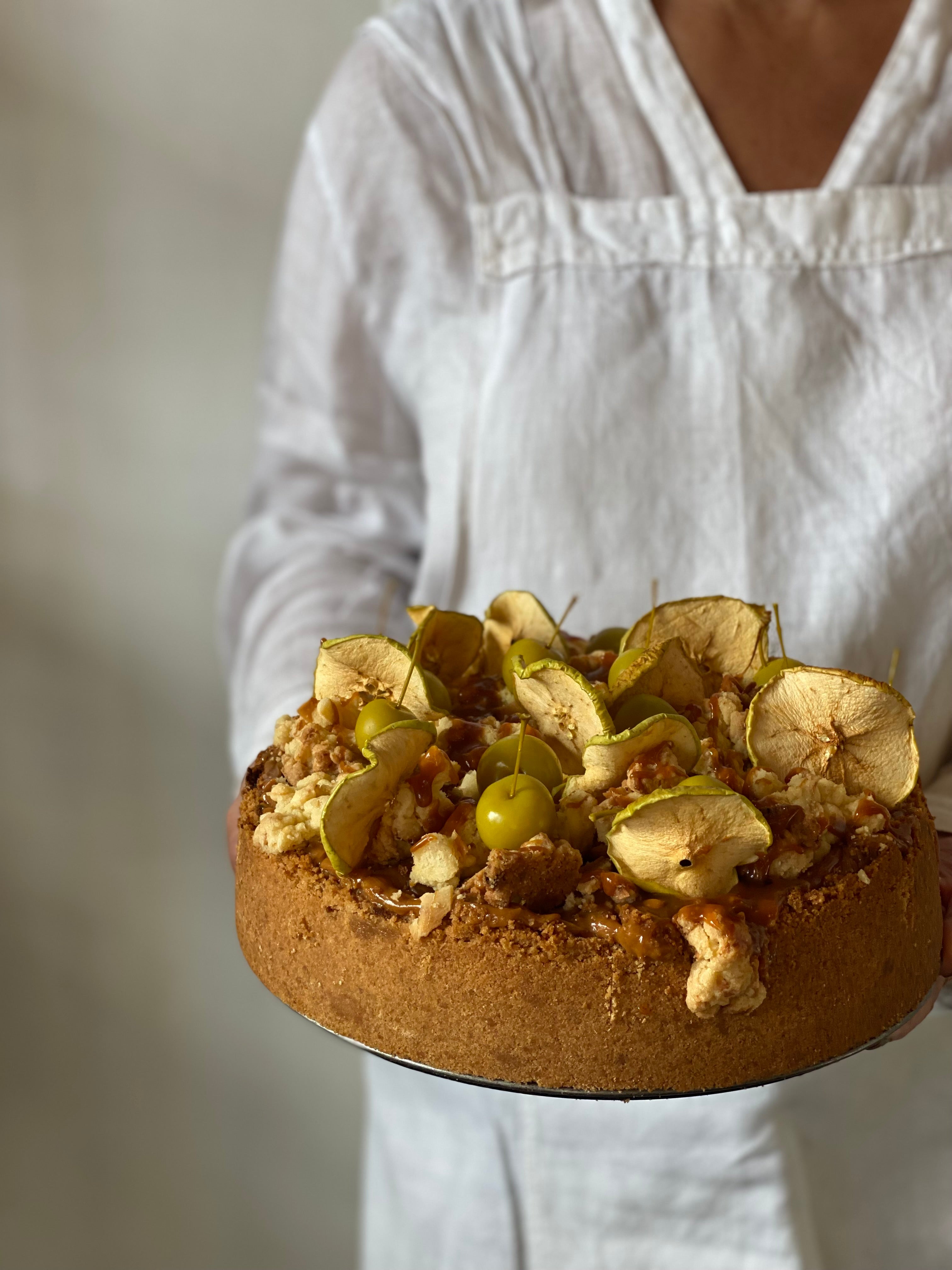 Apple Crumble Cheesecake