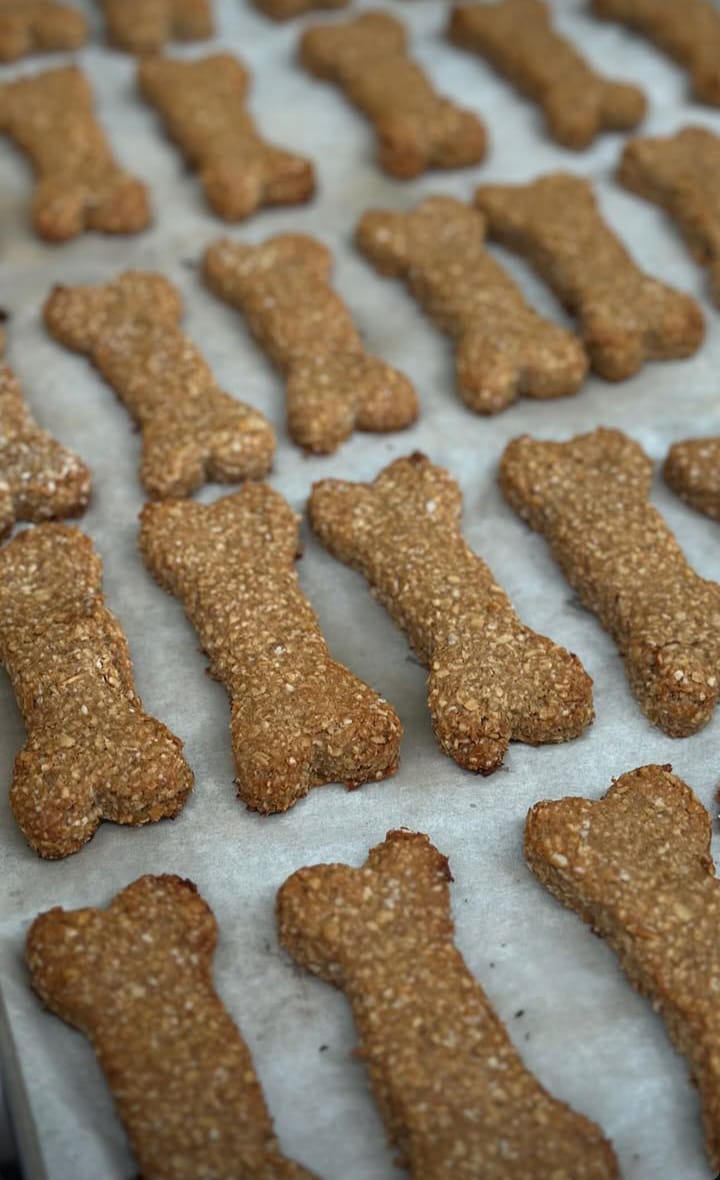 12 x Doggie Cookies