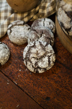 Load image into Gallery viewer, 10 x Chocolate Crinkle Cookies
