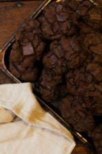 Load image into Gallery viewer, 10 x Double Choc Chip Cookie
