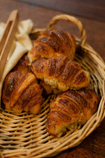 Load image into Gallery viewer, 6 x Croissants
