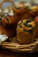Load image into Gallery viewer, 6 x Spinach +Feta Cruffin
