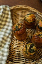 Load image into Gallery viewer, 6 x Spinach +Feta Cruffin
