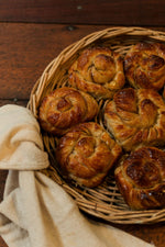 Load image into Gallery viewer, 6 x Cinnamon Knots
