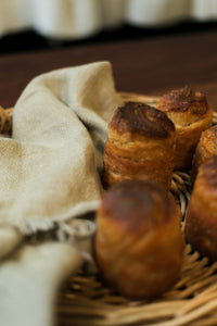 6 x Custard Cruffin