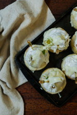 Load image into Gallery viewer, Vanilla, Honey + White Chocolate cheesecake
