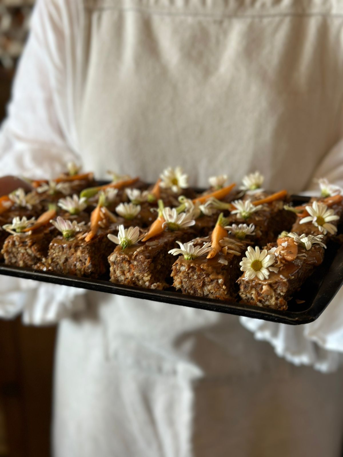 8 x Vegan Carrot Cake Slice
