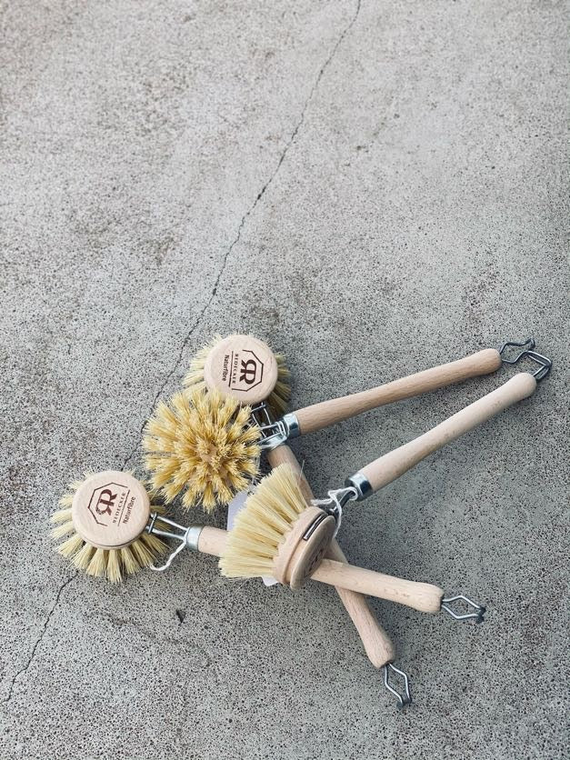 Dish Brush with Wooden Handle