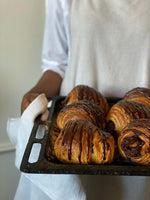 Load image into Gallery viewer, 6x Pain Au Chocolat
